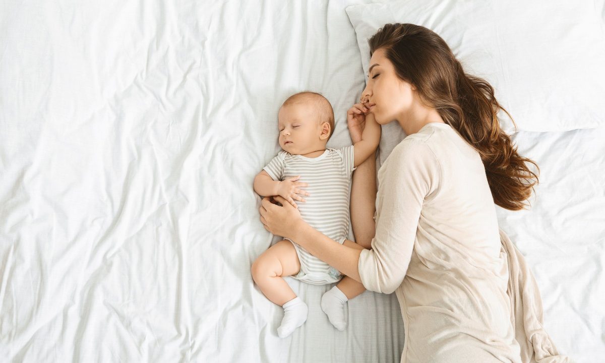 Πώς θα βοηθήσετε το παιδί σας να μάθει να κοιμάται μόνο του;