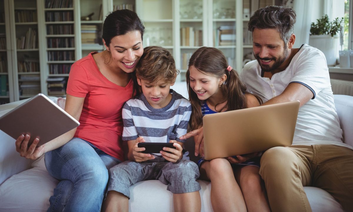 10 λεπτά την ημέρα: Ο χρόνος που μεταμορφώνει τη σχέση με τα παιδιά σας