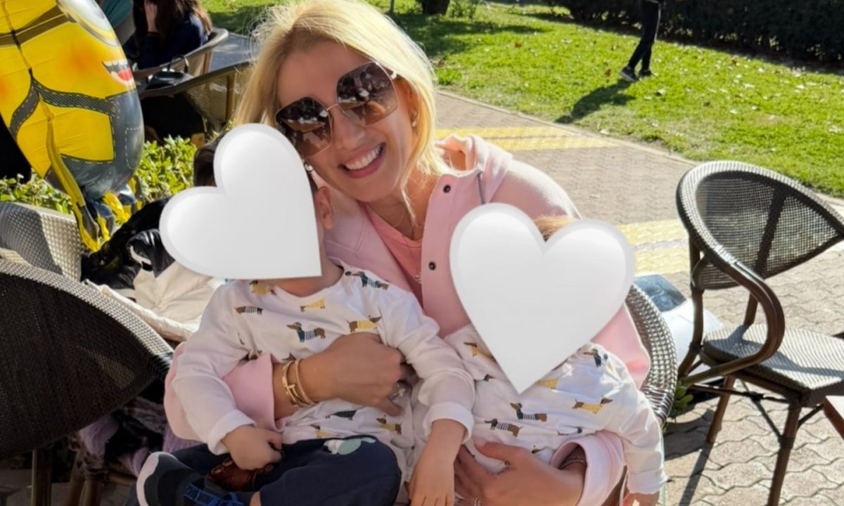 Ο μικρός γιος της Κωνσταντίνας Σπυροπούλου έγινε ενός - Εντυπωσιακή και άκρως καλοκαιρινή η τούρτα