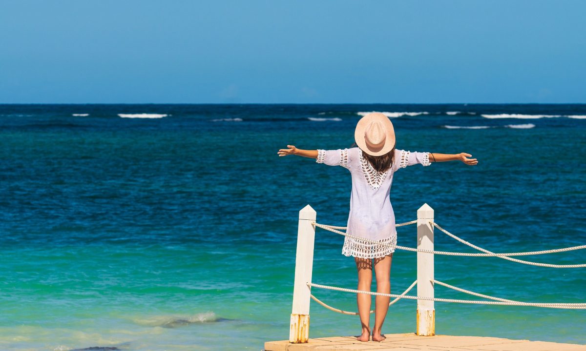 Μπορεί ο ήλιος να βοηθήσει τη γονιμότητα; Η επιστήμη λέει «ναι» - αλλά με μέτρο