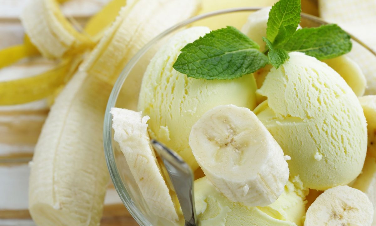 Σπιτικό παγωτό μπανάνα χωρίς ζάχαρη -  Έτοιμο με μόνο 3 υλικά