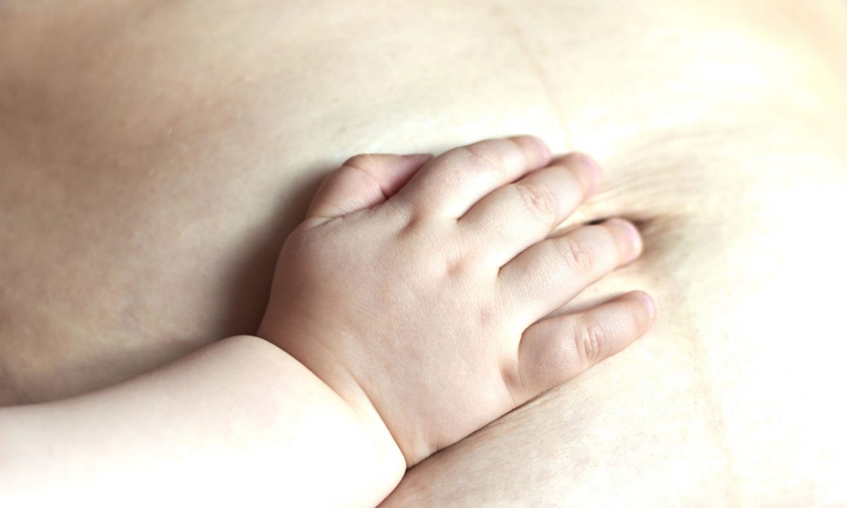 Το σώμα σου μετά τον τοκετό είναι ήδη εξαντλημένο και "δουλεύει" υπερωρίες-  Μάθε να το ακούς