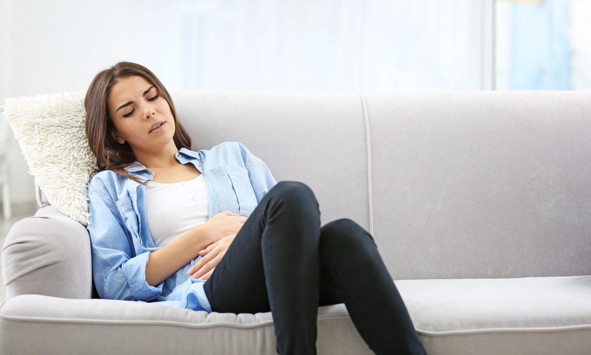 Κράμπες εμφύτευσης ή περίοδος; Πώς να ξεχωρίσετε τα συμπτώματα
