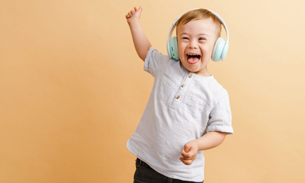 Νέα ελπίδα για τα άτομα με Σύνδρομο Down: Ερευνητές κατάφεραν να αφαιρέσουν το έξτρα χρωμόσωμα 21