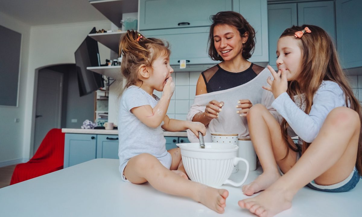 Τι αποκαλύπτει το ζώδιό σου για το γονεϊκό σου στυλ