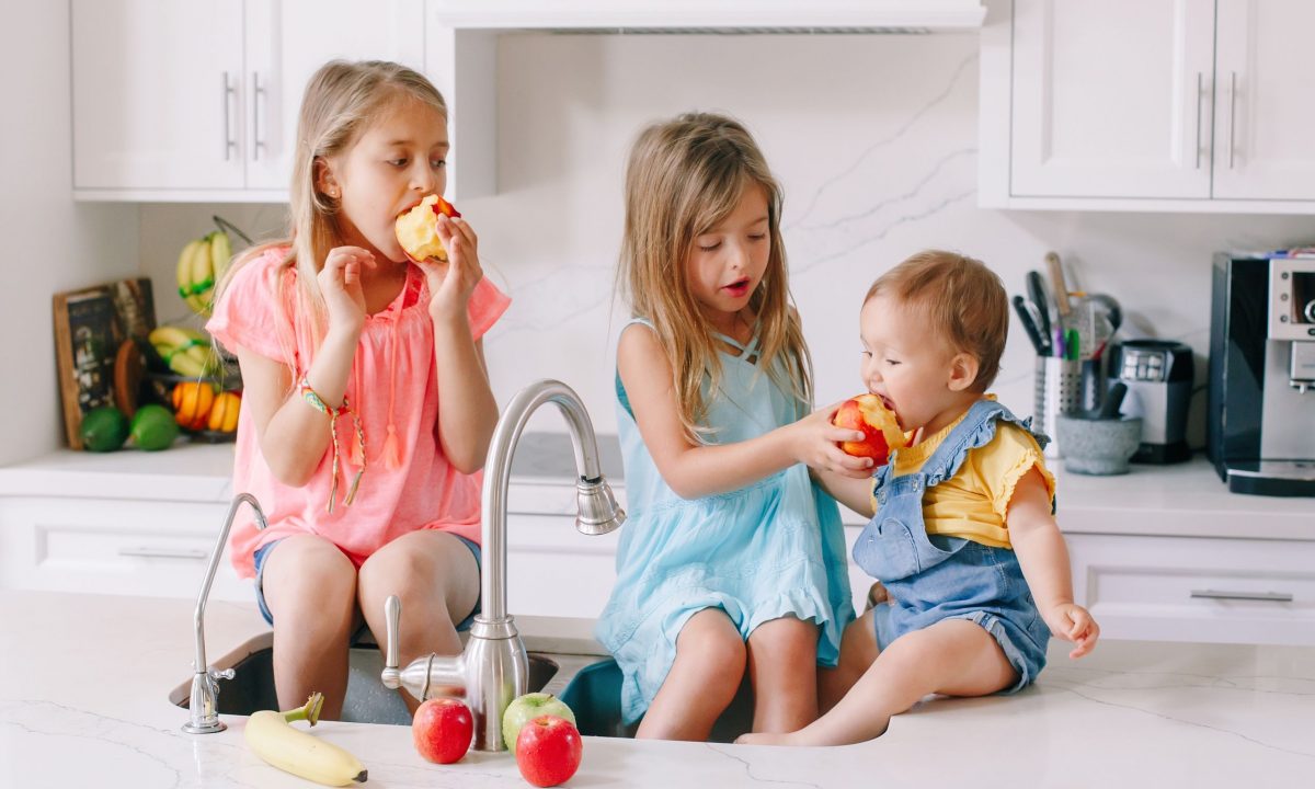 10 εύκολα και χορταστικά σνακ για όλη την οικογένεια