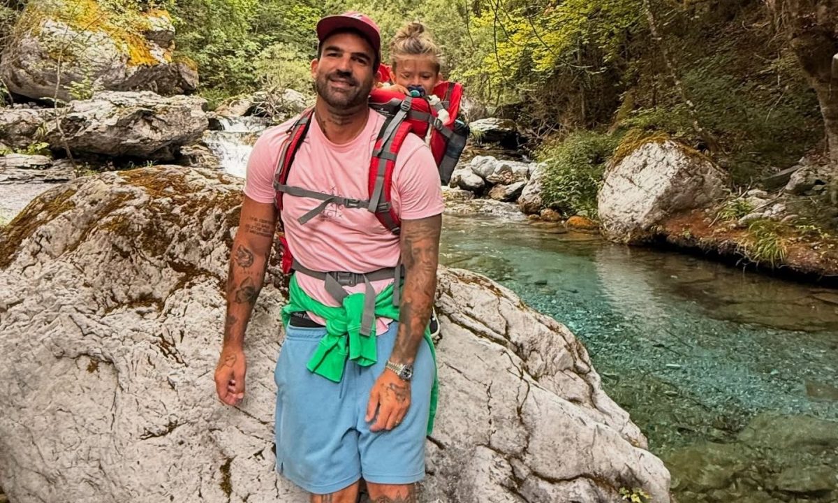 Πάρης Αλεξάνδρου: Ενθουσιασμένος με το ενυδρείο ερπετών του μπαμπά του