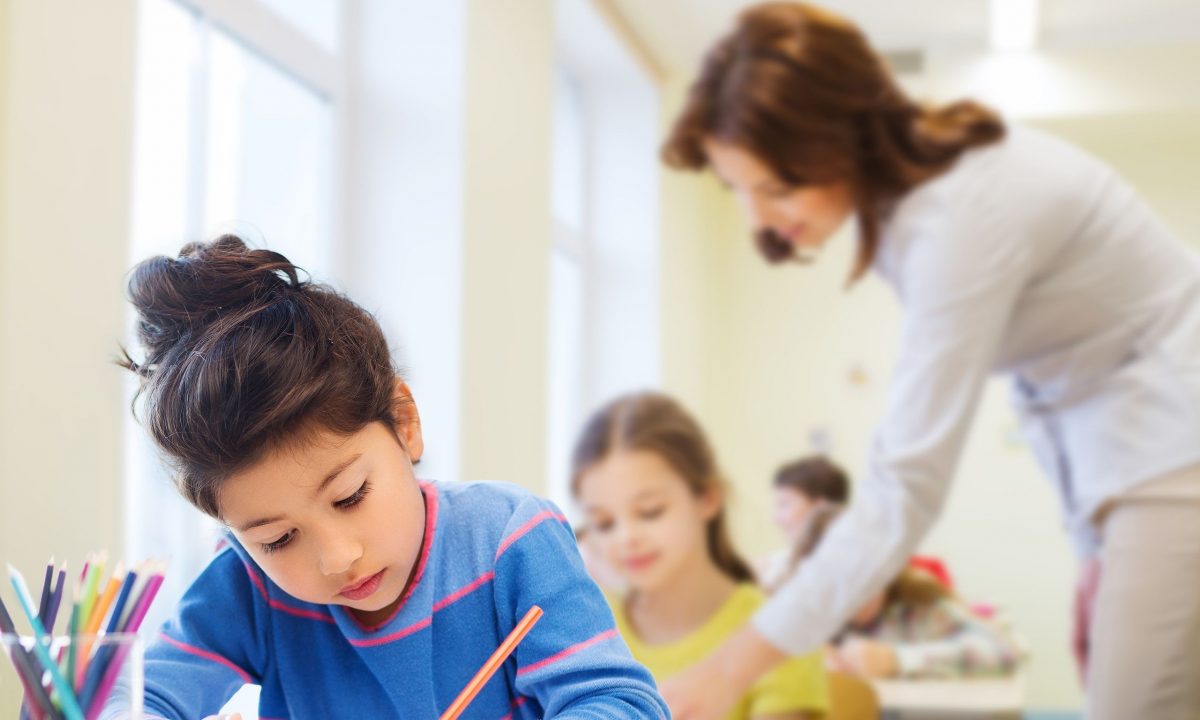 5 δεξιότητες που κατακτά το παιδί στη Β' Δημοτικού - Πώς να τις ενισχύσετε στο σπίτι;