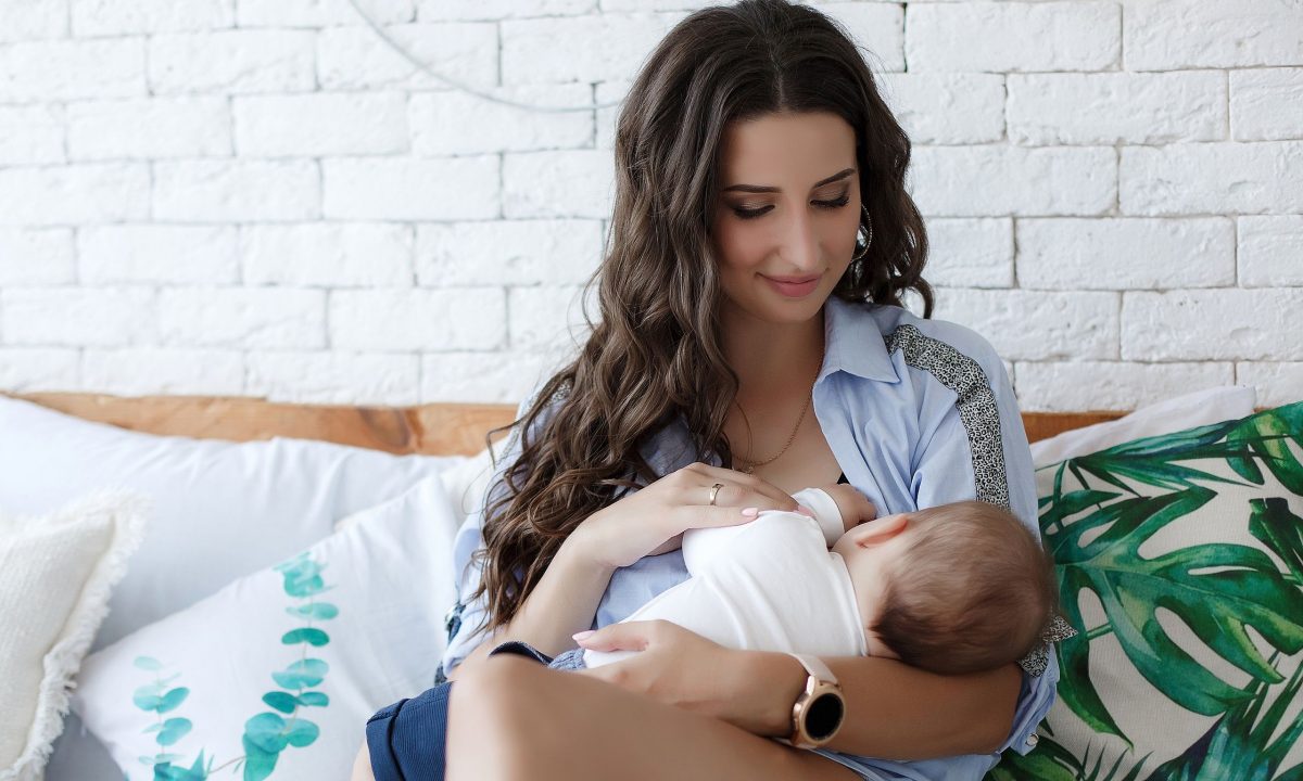 5 είδη ξεκούρασης για νέες μαμάδες: Πώς να ανακτήσεις την ενέργειά σου μετά τη γέννα