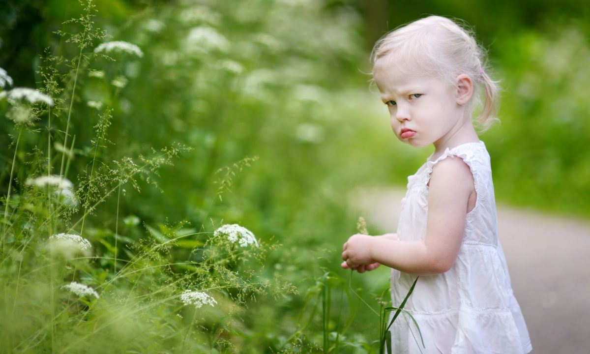 7 «μαγικές» φράσεις που ηρεμούν τα παιδιά από τα ξεσπάσματά τους