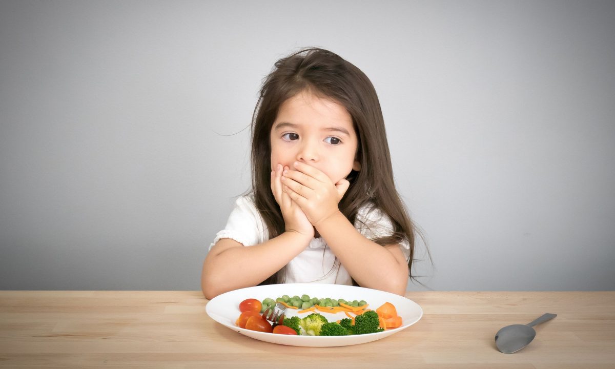 Τέλος διακοπών – Πώς επαναφέρουμε τη διατροφή των παιδιών στη ρουτίνα χωρίς γκρίνια