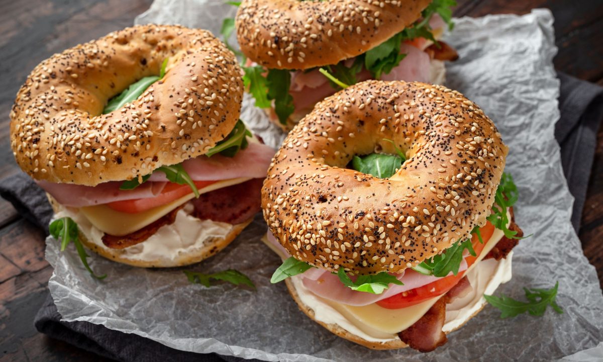 Back to school: Bagels με 2 υλικά που θα λατρέψουν τα παιδιά (και οι μαμάδες!)
