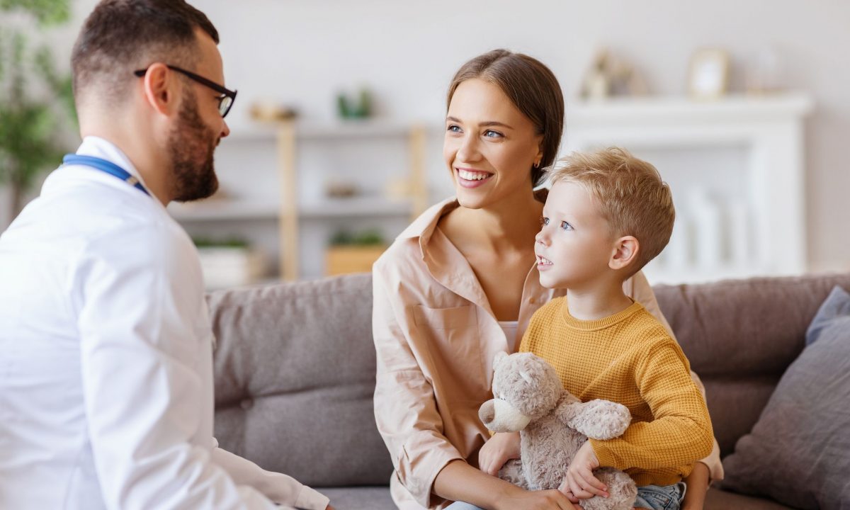 Ατομικό Δελτίο Υγείας Μαθητή: Ποιος το συμπληρώνει, από πού το προμηθεύεστε - Η παιδίατρος απαντά