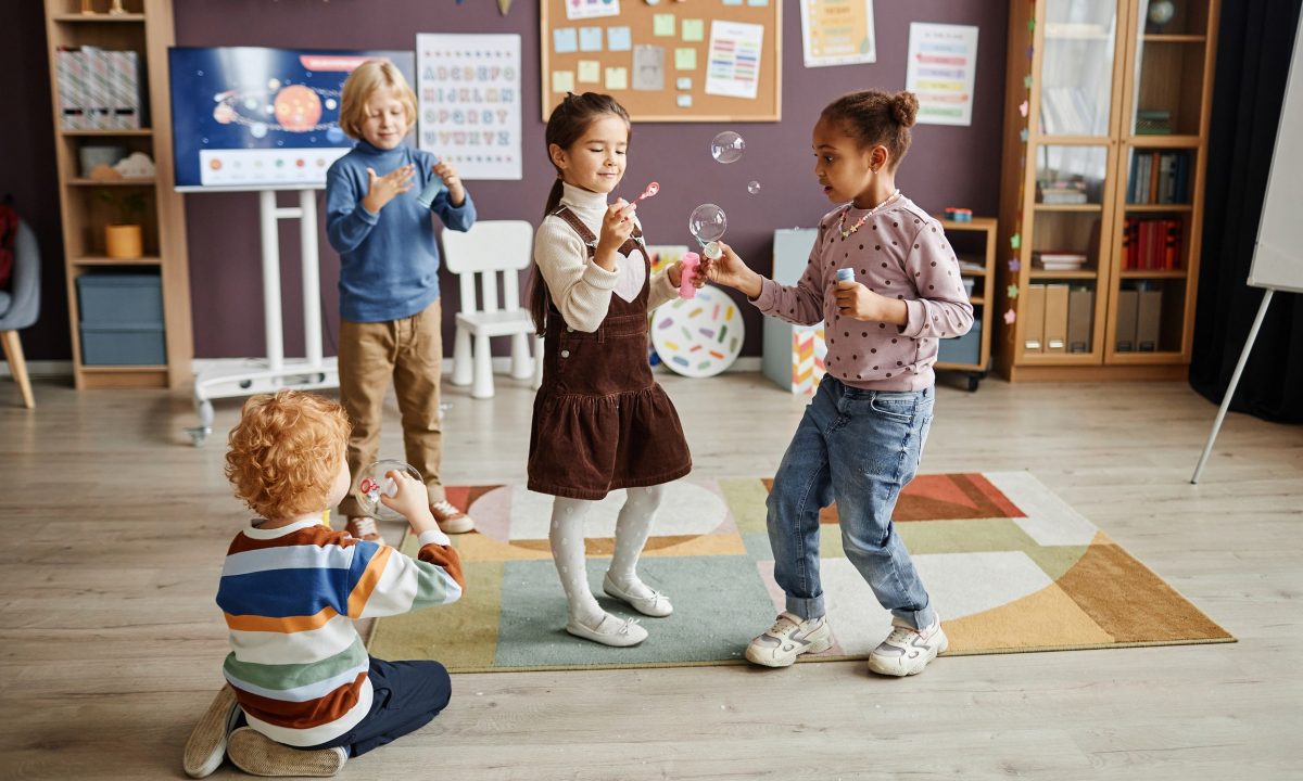 Πώς να κάνετε τη μάθηση διασκεδαστική για τα παιδιά με διαδραστικές δραστηριότητες