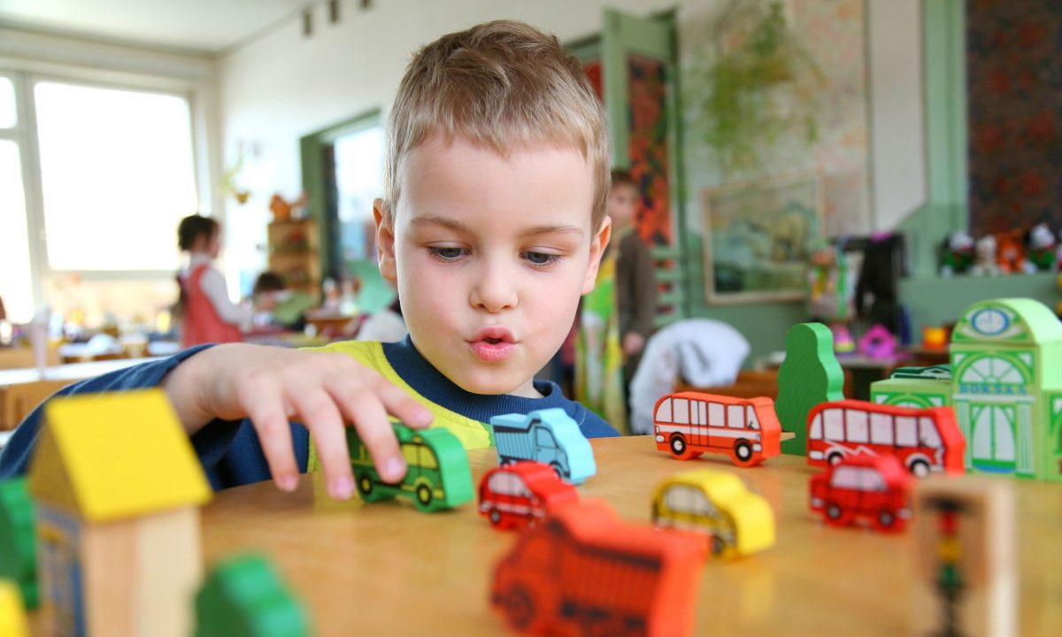 Πότε είναι η κατάλληλη στιγμή για να ξεκινήσει ένα παιδί το σχολείο;