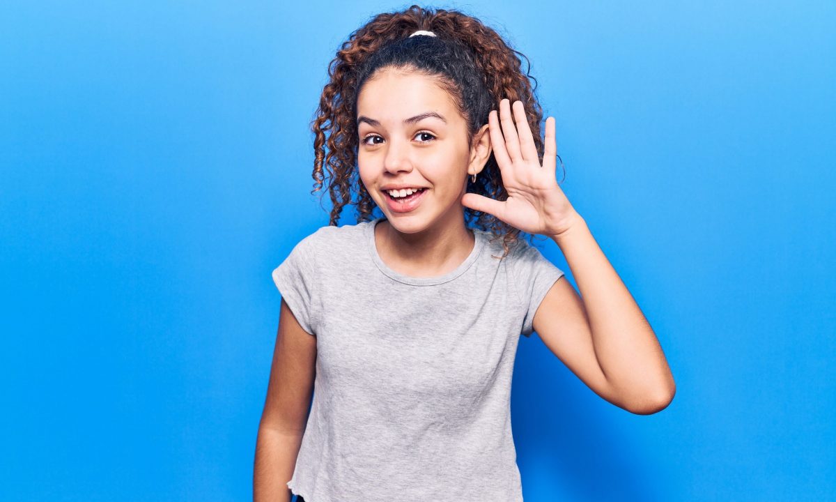 Τεστ ακοής σε παιδιά: Κάθε πότε χρειάζεται να γίνεται και τι πρέπει να προσέχουν οι γονείς;