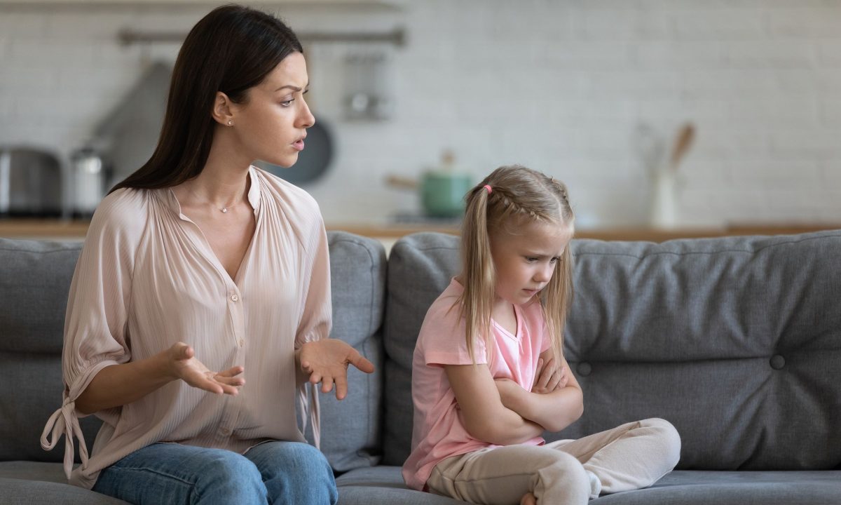 5 φράσεις που λέμε στα παιδιά μας και τα τραυματίζουμε ψυχικά