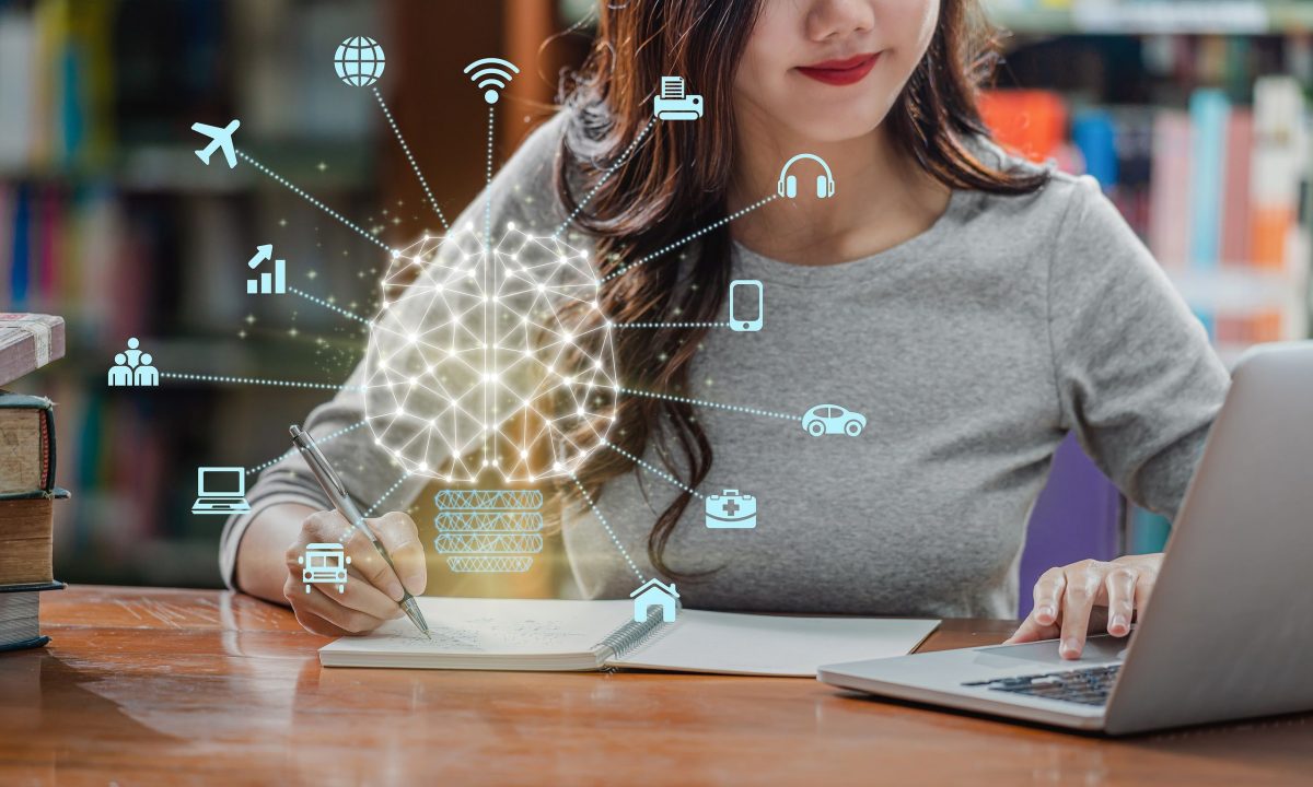 Σχολικές εργασίες στο σπίτι στην εποχή της AI: Μάθηση ή απλή αντιγραφή;