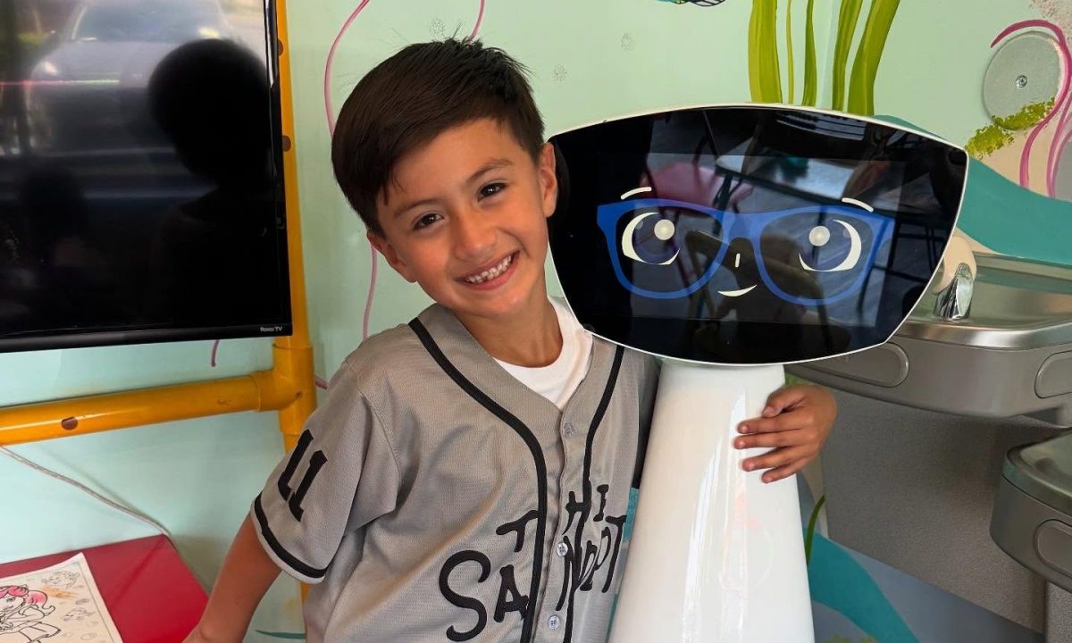 Ρομπότ - κοριτσάκι γίνεται η καλύτερη συντροφιά των παιδιών σε νοσοκομεία