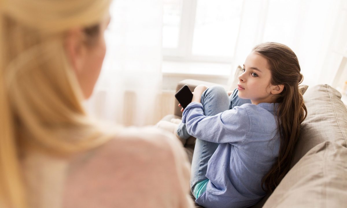 «Μαμά, είσαι υποκρίτρια»