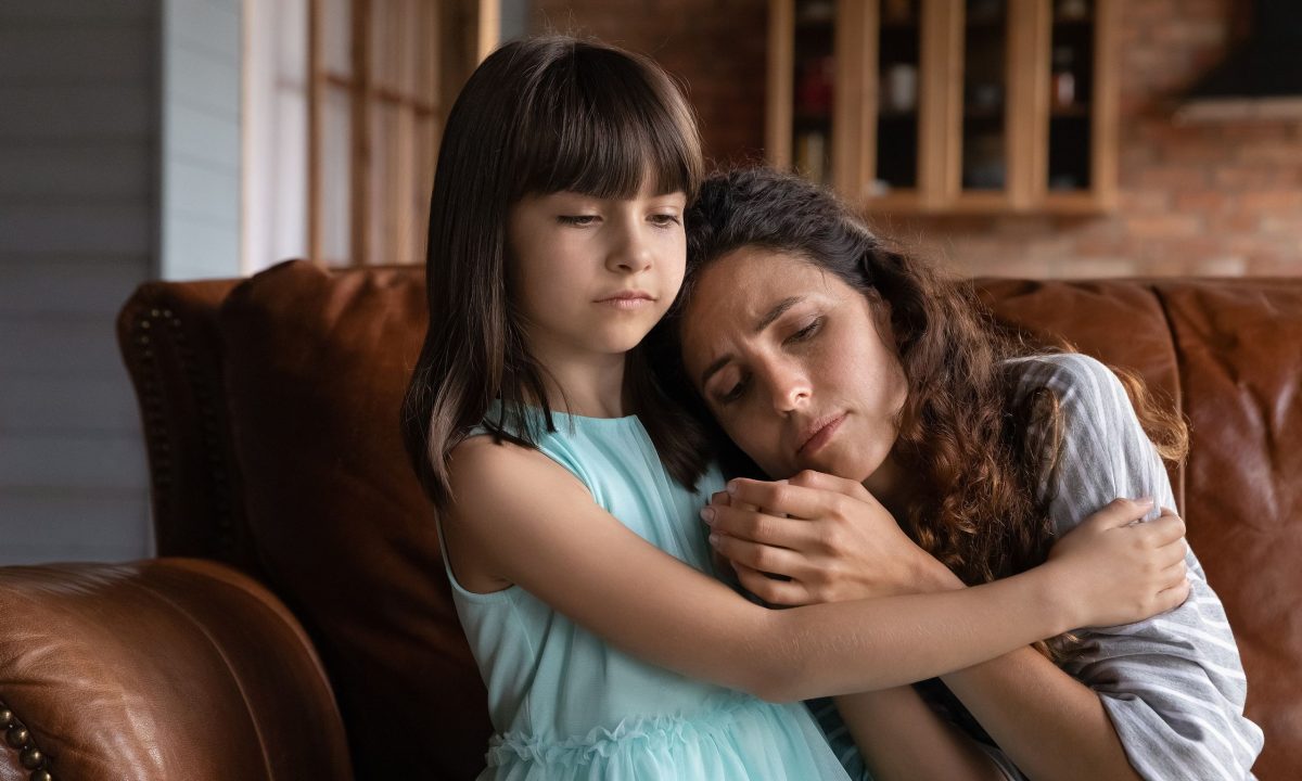 Ακόμη κι όταν νιώθω να καταρρέω, συνεχίζω για τα παιδιά μου