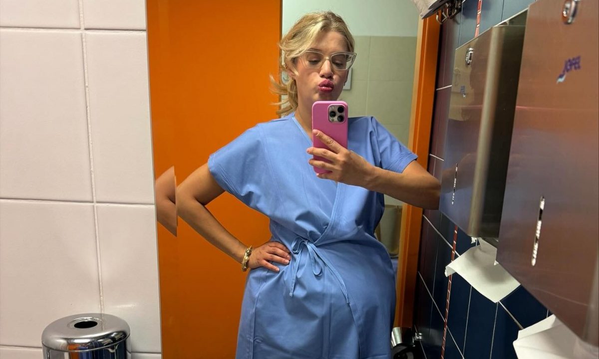 «Ένα ελάχιστο αλμπουμάκι ευτυχίας»: Οι πρώτες στιγμές της Τζένης Θεωνά με το νεογέννητο γιο της