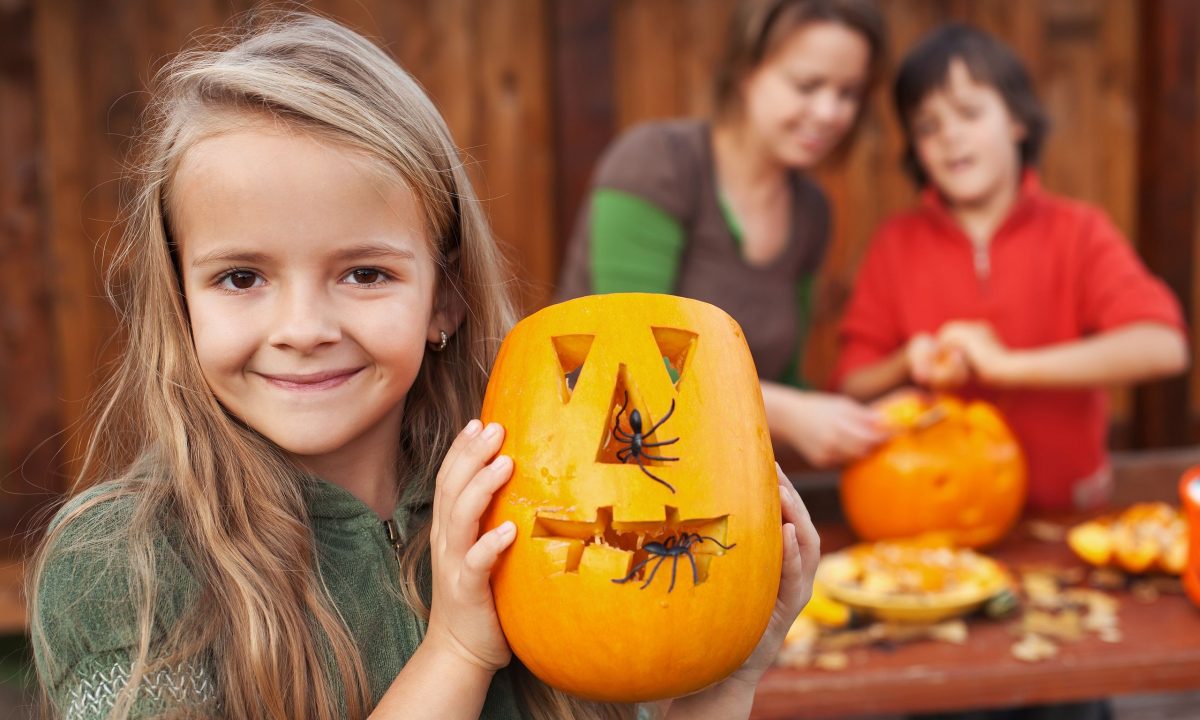 Τρομακτικά και αστεία σχέδια για σκάλισμα κολοκύθας-Φτιάξε τον δικό σου Jack-O’-Lantern με τα παιδιά