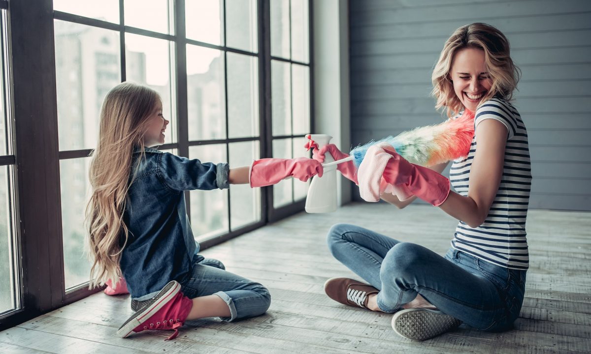 Πώς η καθαριότητα του σπιτιού συμβάλλει στην καλή ψυχική διάθεση της μαμάς;