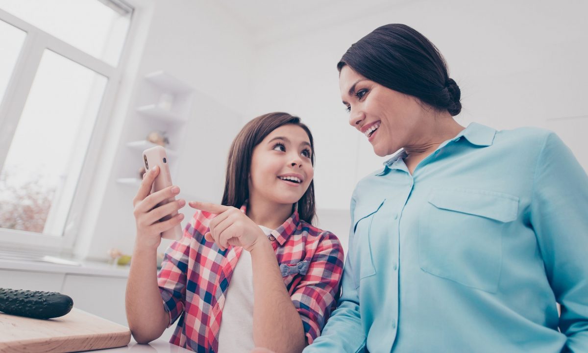 Αρνούμαι να νιώσω ενοχές επειδή πήρα στο μικρό παιδί μου κινητό