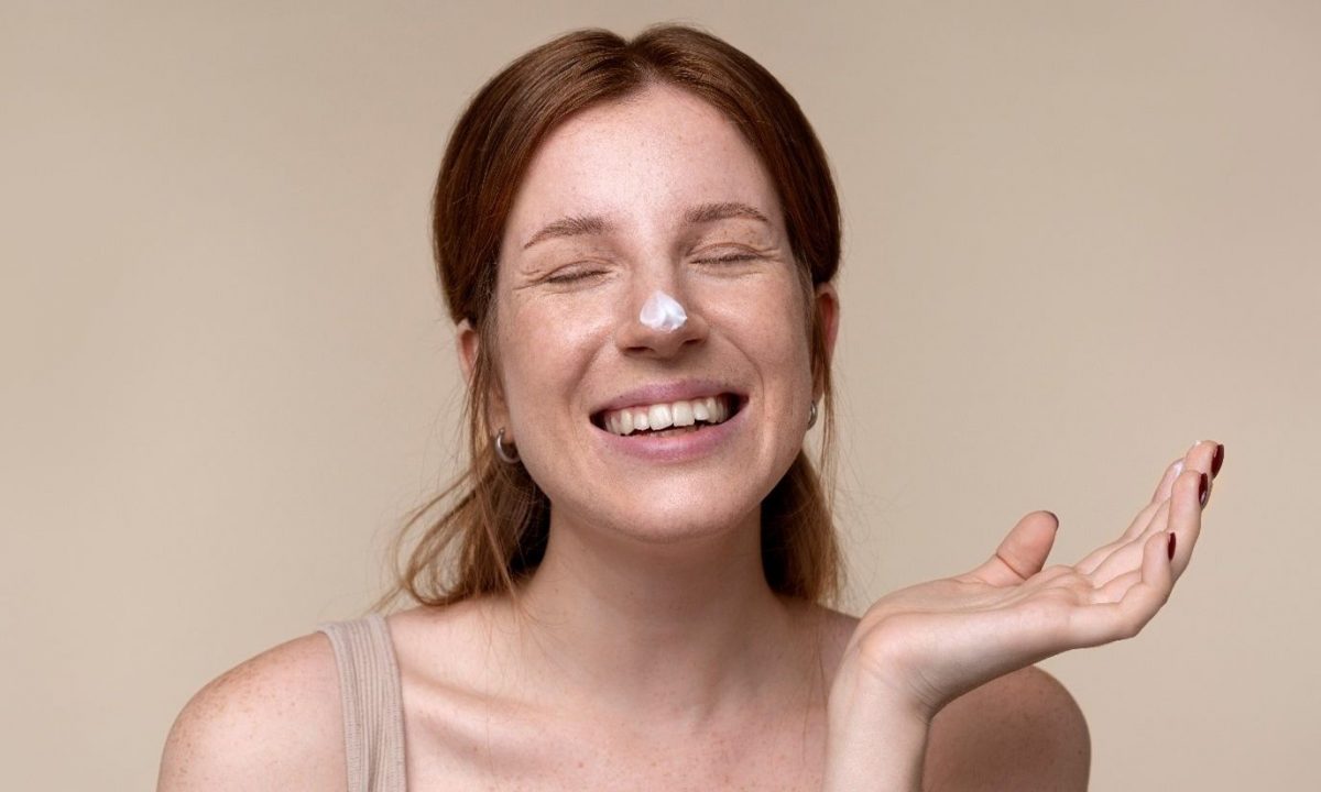 Υαλουρονικό οξύ & ενυδάτωση: Η ρουτίνα που χρειάζεται η επιδερμίδα σας