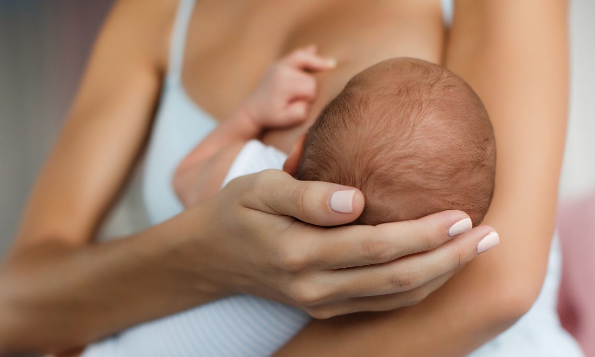 Θηλασμός: Όταν νιώθετε ότι δεν τα καταφέρνετε – Και πώς να το διαχειριστείτε