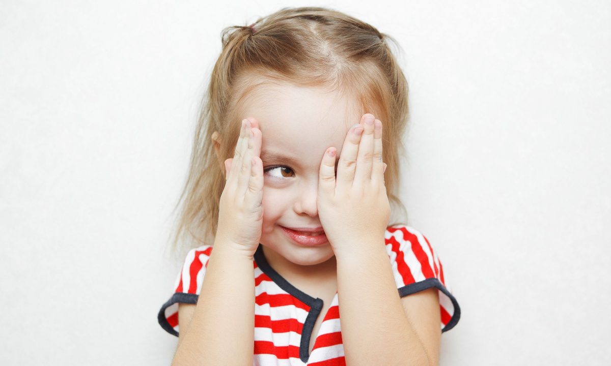 Τι να κάνω αν το παιδί μου είναι ντροπαλό και δεν θέλει να συμμετέχει στις ομαδικές δραστηριότητες;