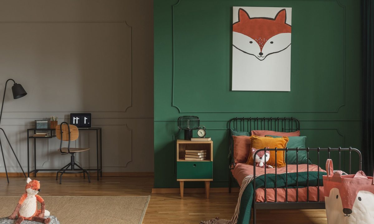 7 δημιουργικοί τρόποι να μετατρέψετε τις παιδικές ζωγραφιές σε διακόσμηση του σπιτιού σας