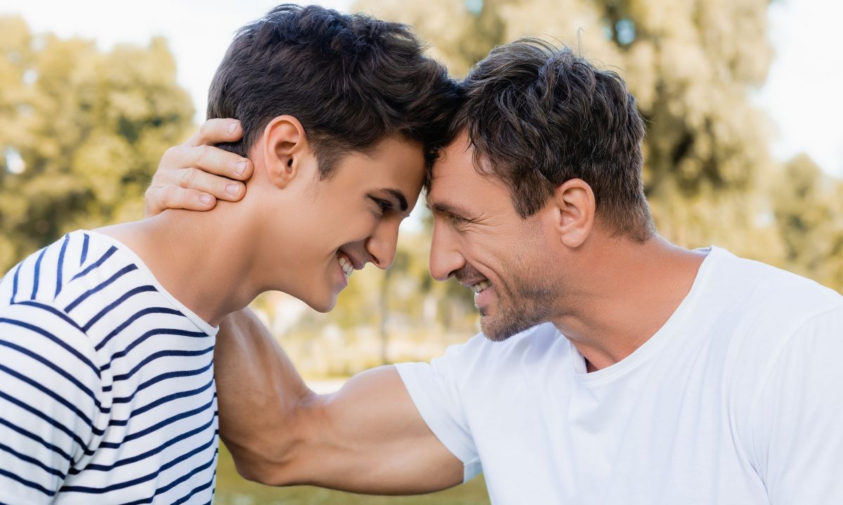 Γιατί πολλοί μπαμπάδες δυσκολεύονται να συνδεθούν με τους γιους τους;