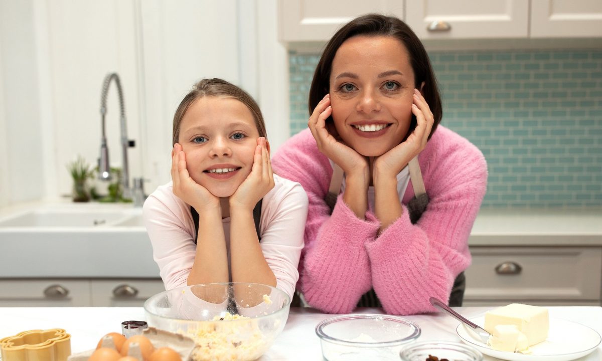 Είμαι μια περήφανη «μαμά του βουτύρου» - Να τι μαθαίνω στην κόρη μου για το φαγητό