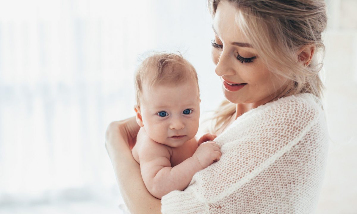 Ορόσημα ανάπτυξης του μωρού σας στους 2 μήνες