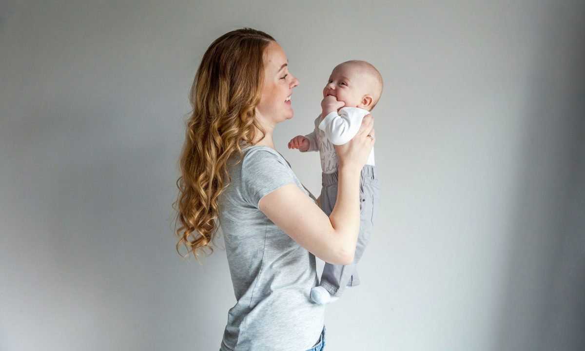 Αν το να ζητάω άδεια μετ’ αποδοχών με κάνει «καλομαθημένη» μαμά τότε ναι, είμαι