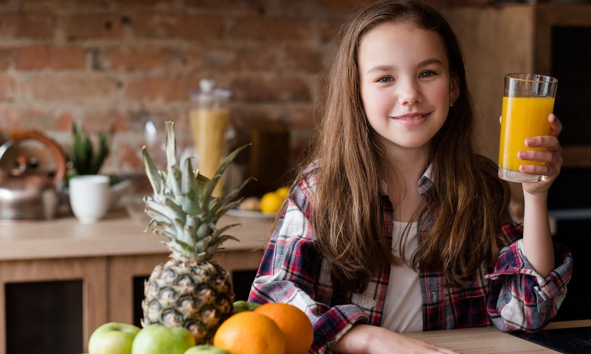 Φρούτα ή χυμός φρούτων; Τι είναι πραγματικά καλύτερο για σένα και τα παιδιά σου