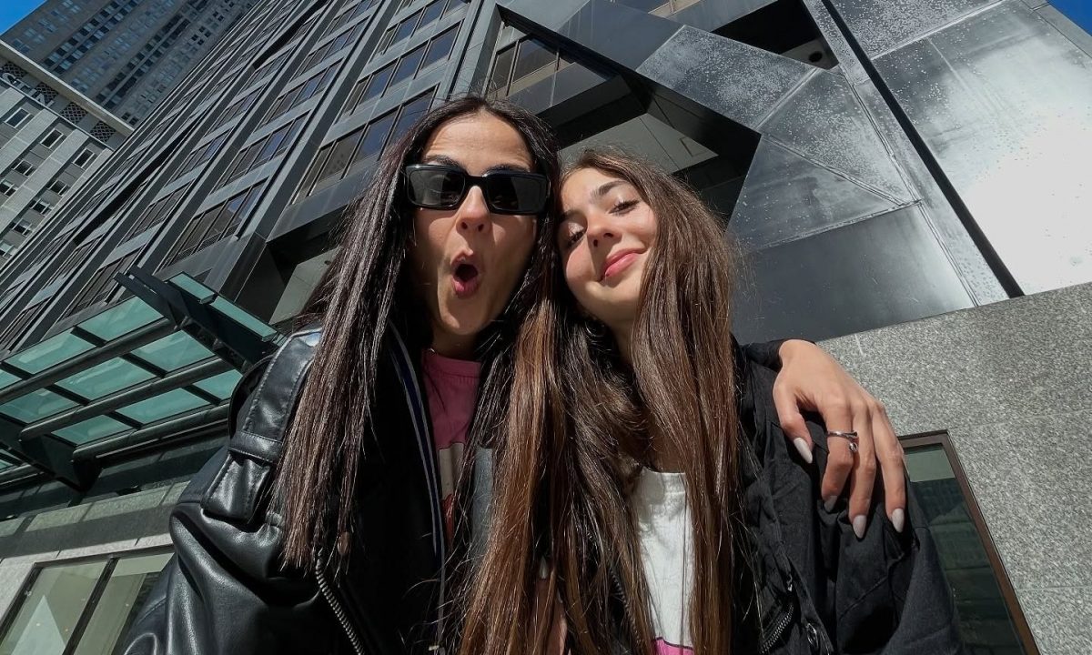 Αγγελική Δαλιάνη: Η έξοδος με την κόρη της στο θέατρο και οι φωτό που αποδεικνύουν το πόσο μοιάζουν