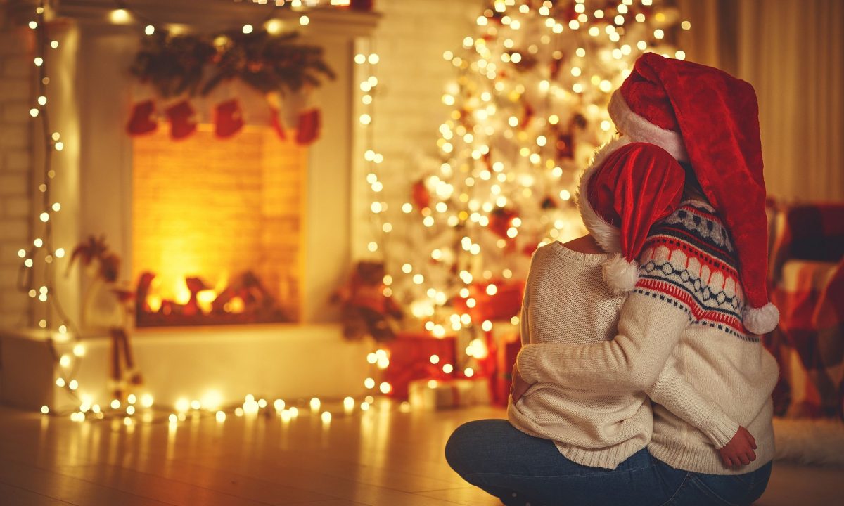 Πώς να απολαύσετε τις γιορτές χωρίς να ξεφύγετε οικονομικά
