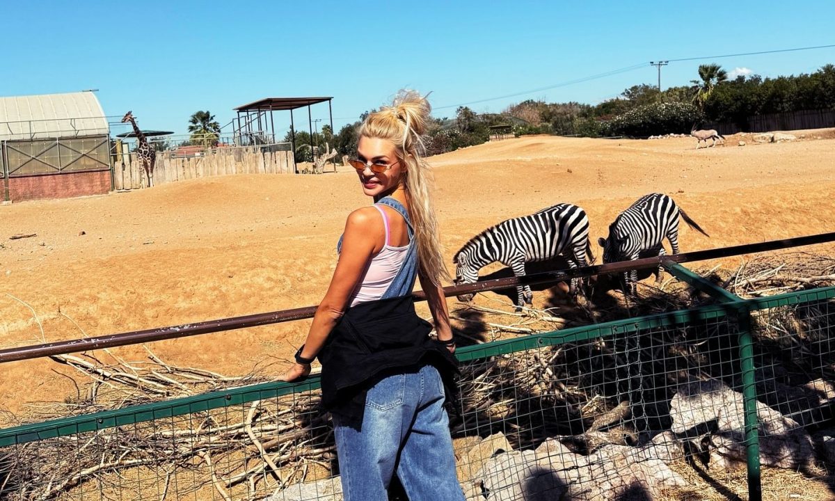 Η Βίκυ Κάβουρα πήρε πρώτη φορά την κόρη της στη δουλειά - Δείτε πώς αντέδρασε