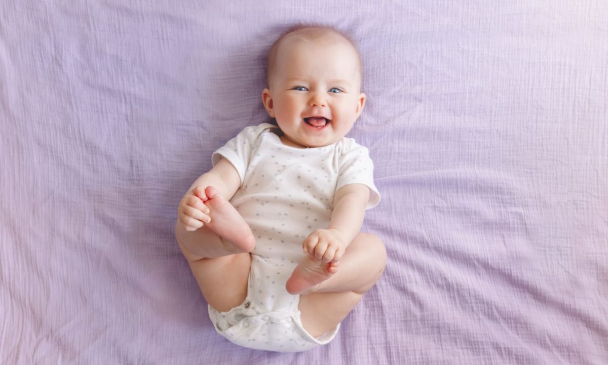 10 καθημερινές συνήθειες που κάνουν τα μωρά μας πιο ευτυχισμένα