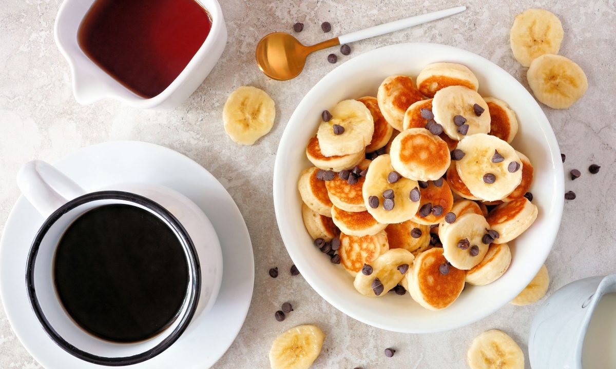 Νόστιμα pancakes με κομματάκια σοκολάτας