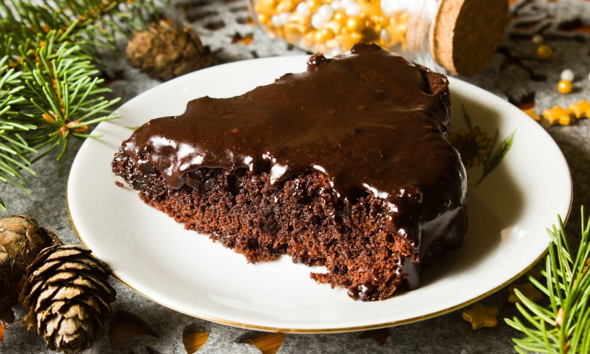 Υγιεινή σοκολατόπιτα χωρίς αλεύρι, ζάχαρη ή λάδι