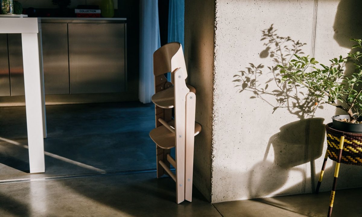CLICK & FOLD: Το highchair από ξύλο οξιάς για κάθε σύγχρονο γονιό