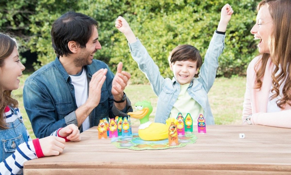 5 επιτραπέζια για ατελείωτο γέλιο και δράση σε κάθε ηλικία