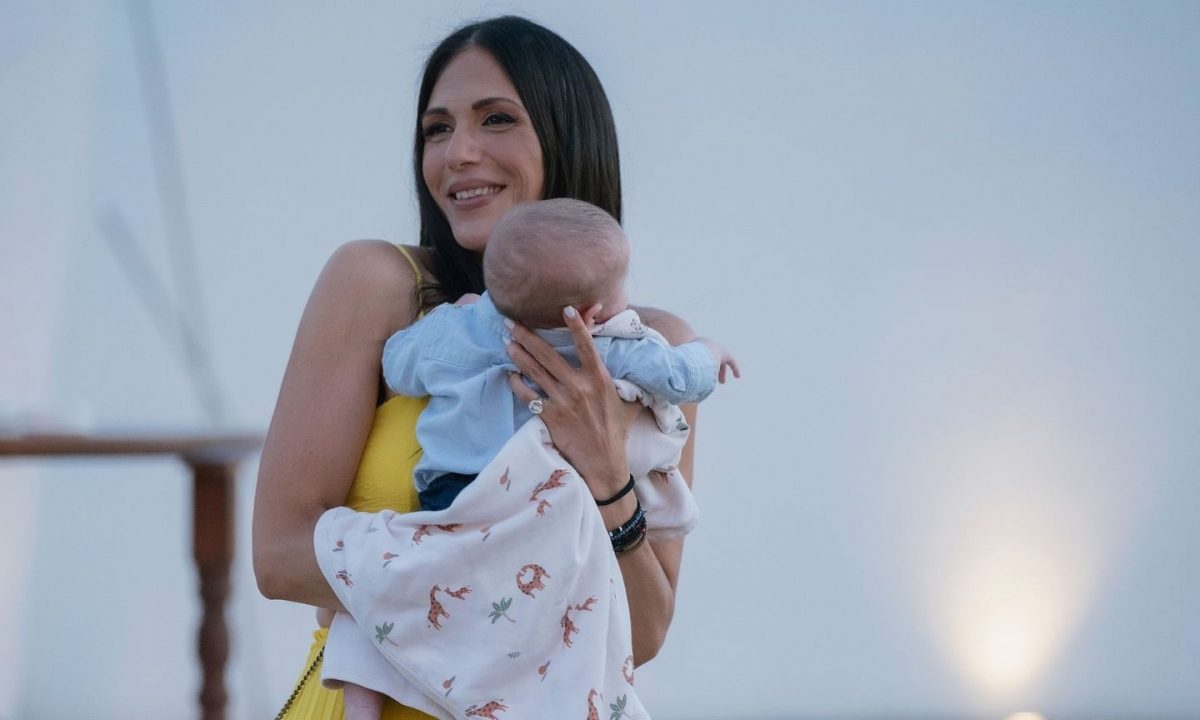 «Στα χνάρια του μπαμπά»: Το χιουμοριστικό σχόλιο της Ανθής Βούλγαρη για τα μαθήματα μουσικοκινητικής