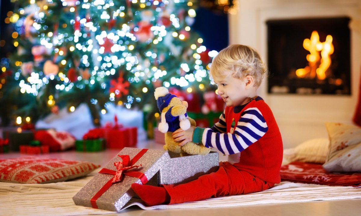 Αφήστε τη γιαγιά και τον παππού να κακομάθουν τα παιδιά αυτά τα Χριστούγεννα