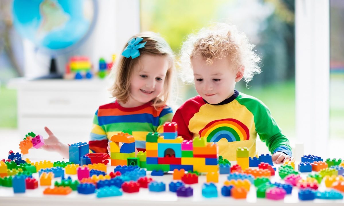 9 λόγοι που το παιχνίδι βοηθάει στην ανάπτυξη του παιδιού