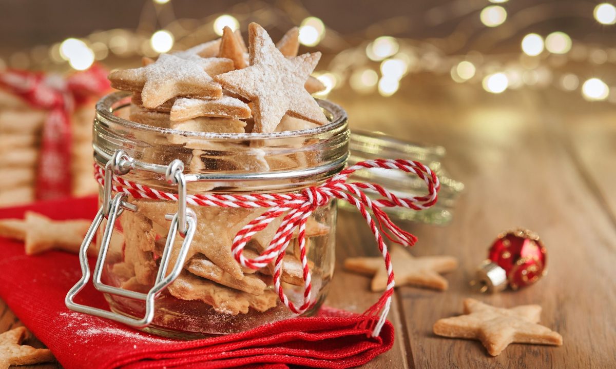 Χριστουγεννιάτικα μπισκότα αστέρια χωρίς γλάσο - Η κλασική συνταγή των γιορτών